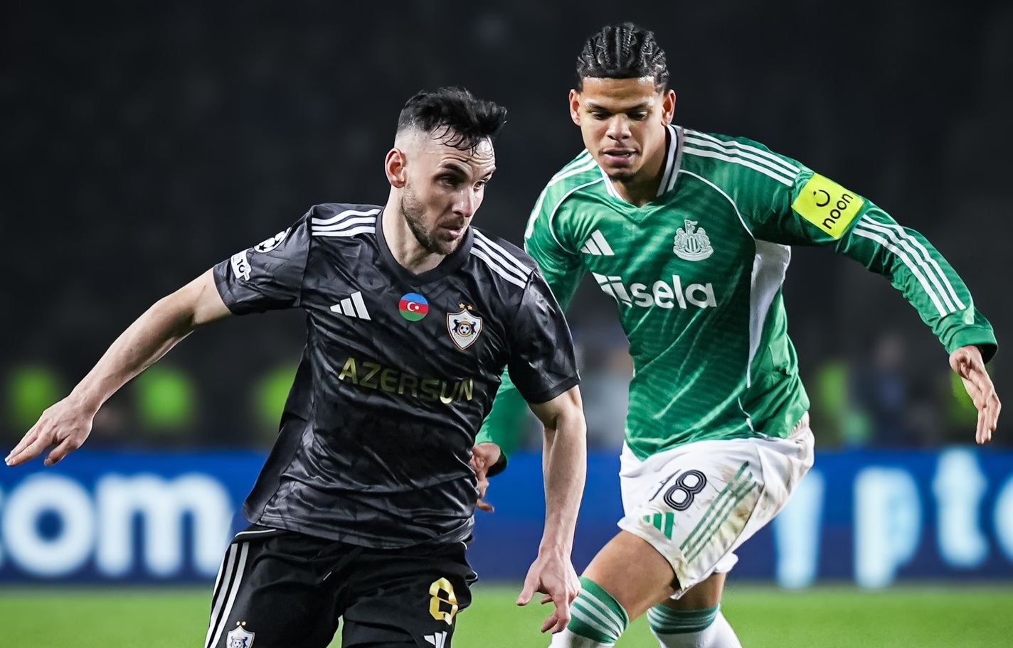 «Карабах» едет за чудом: решающий матч с «Ньюкаслом» в Англии