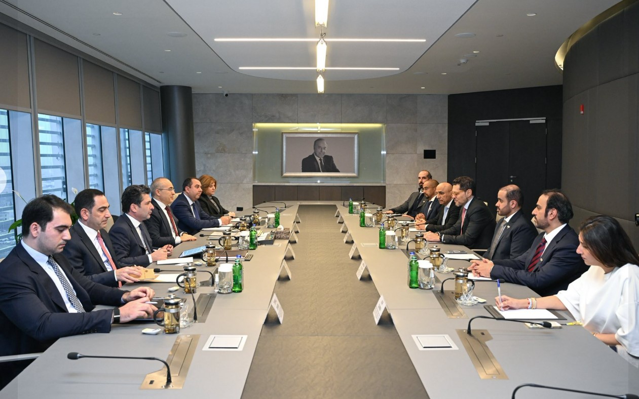 Азербайджан обсудил с ОАЭ перспективы инвестиций