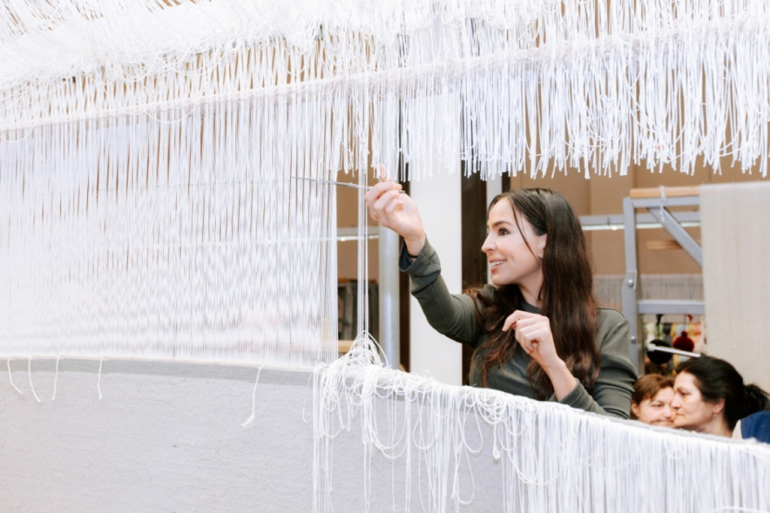 Лейла Алиева на церемонии срезки уникального ковра для Шушинской мечети