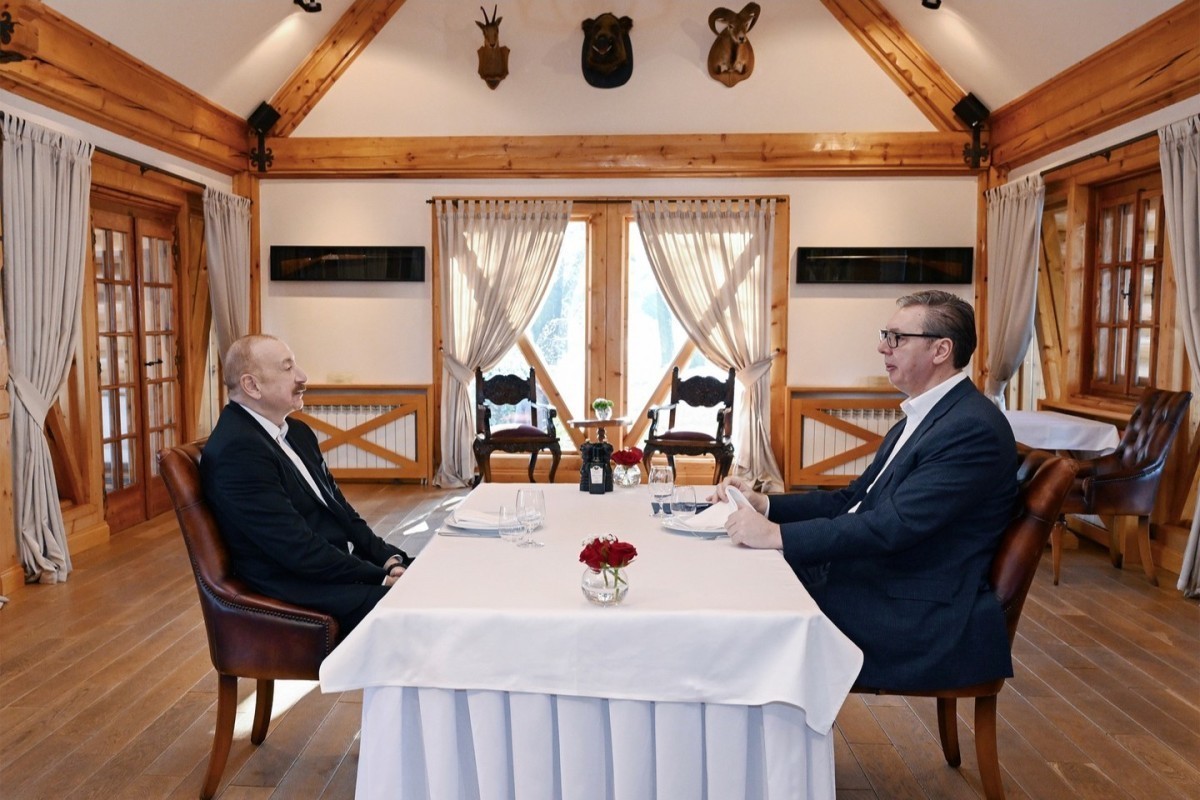 Алиев и Вучич приняли участие в неофициальном завтраке