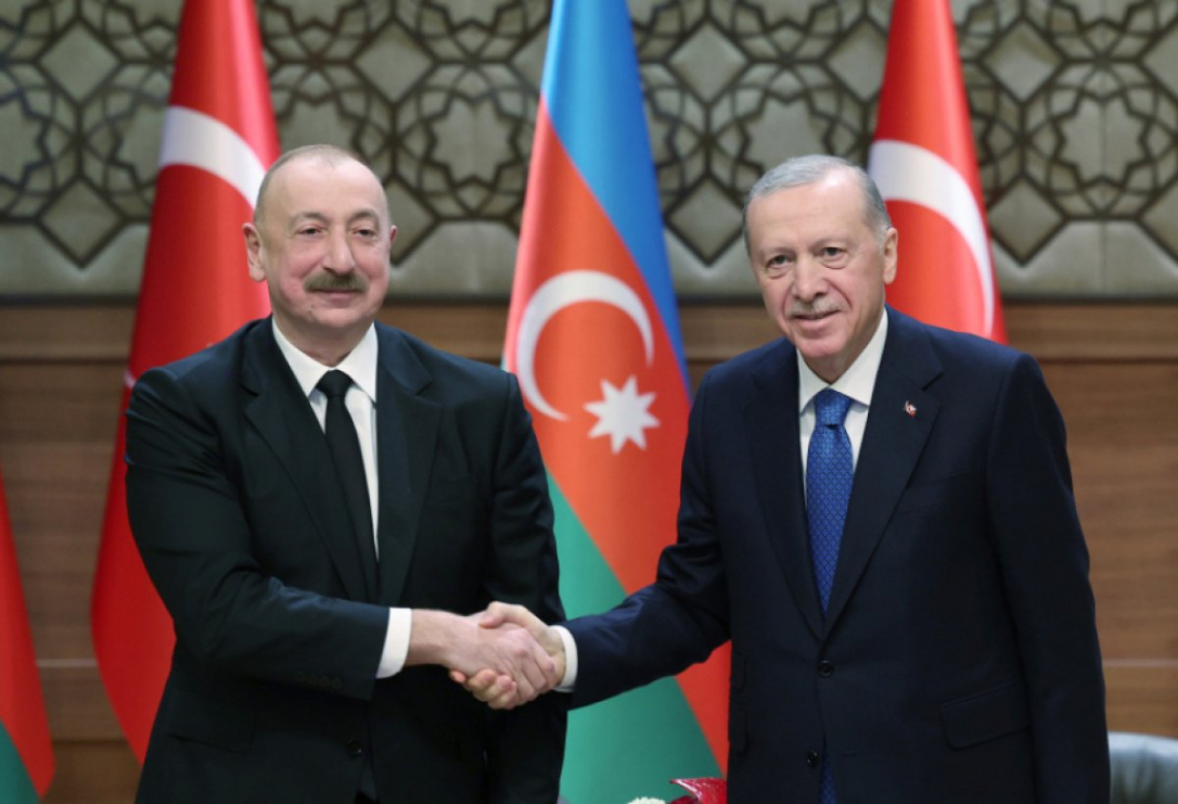 Ильхам Алиев позвонил Эрдогану и поздравил его