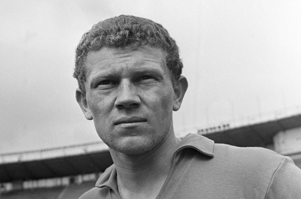 Трибуну стадиона «Нефтчи» назвали в честь Банишевского