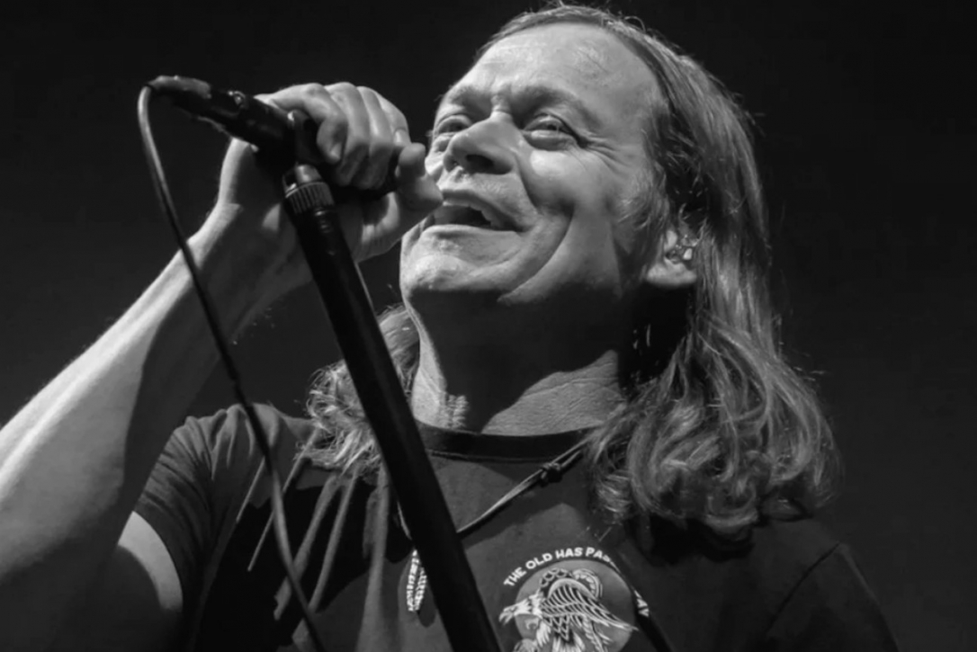 Умер вокалист культовой рок-группы