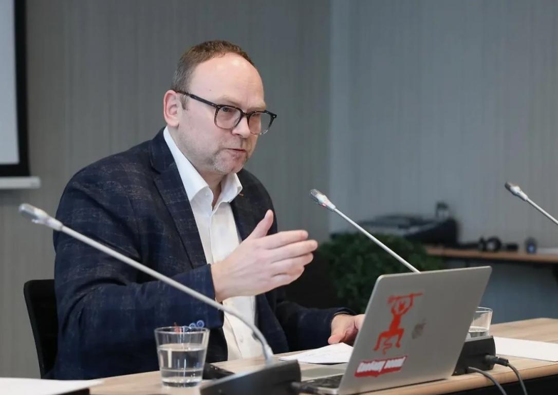 Это курс на закрытый Интернет: Крашенинников о блокировке мессенджеров в России