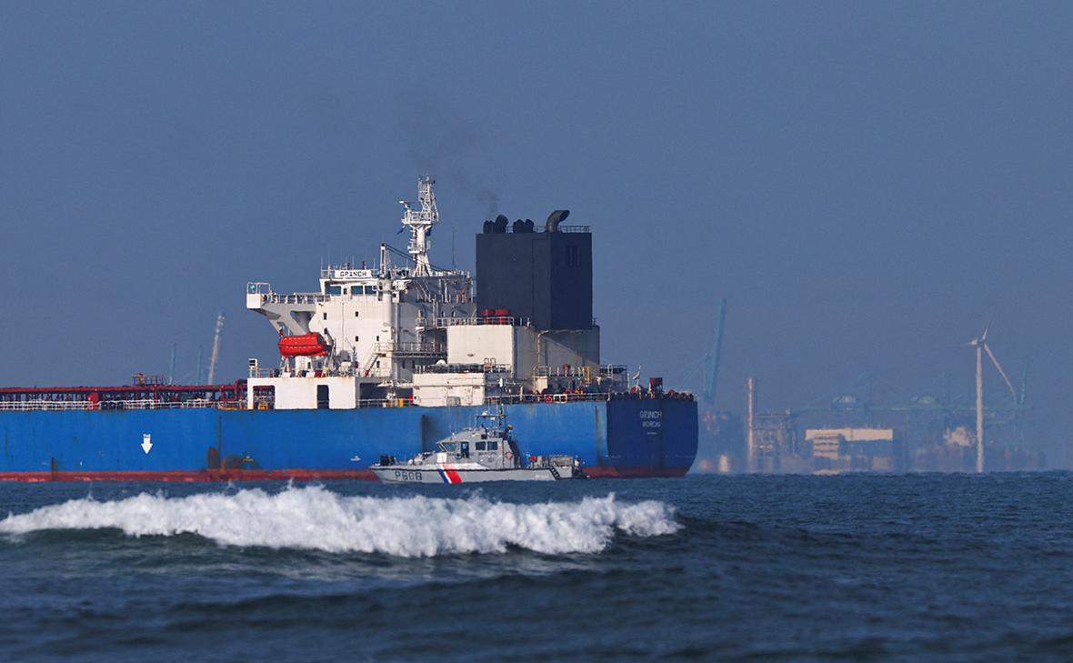 Танкер Grinch покинул Францию, уплатив крупный штраф