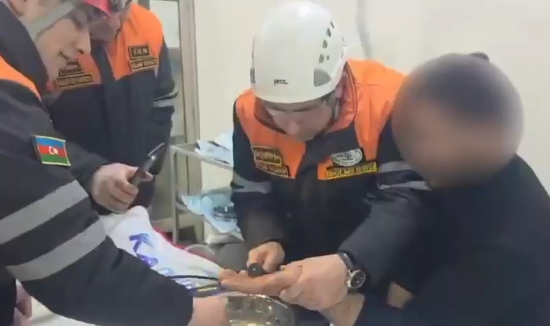 В больнице не смогли помочь пациенту и вызвали МЧС