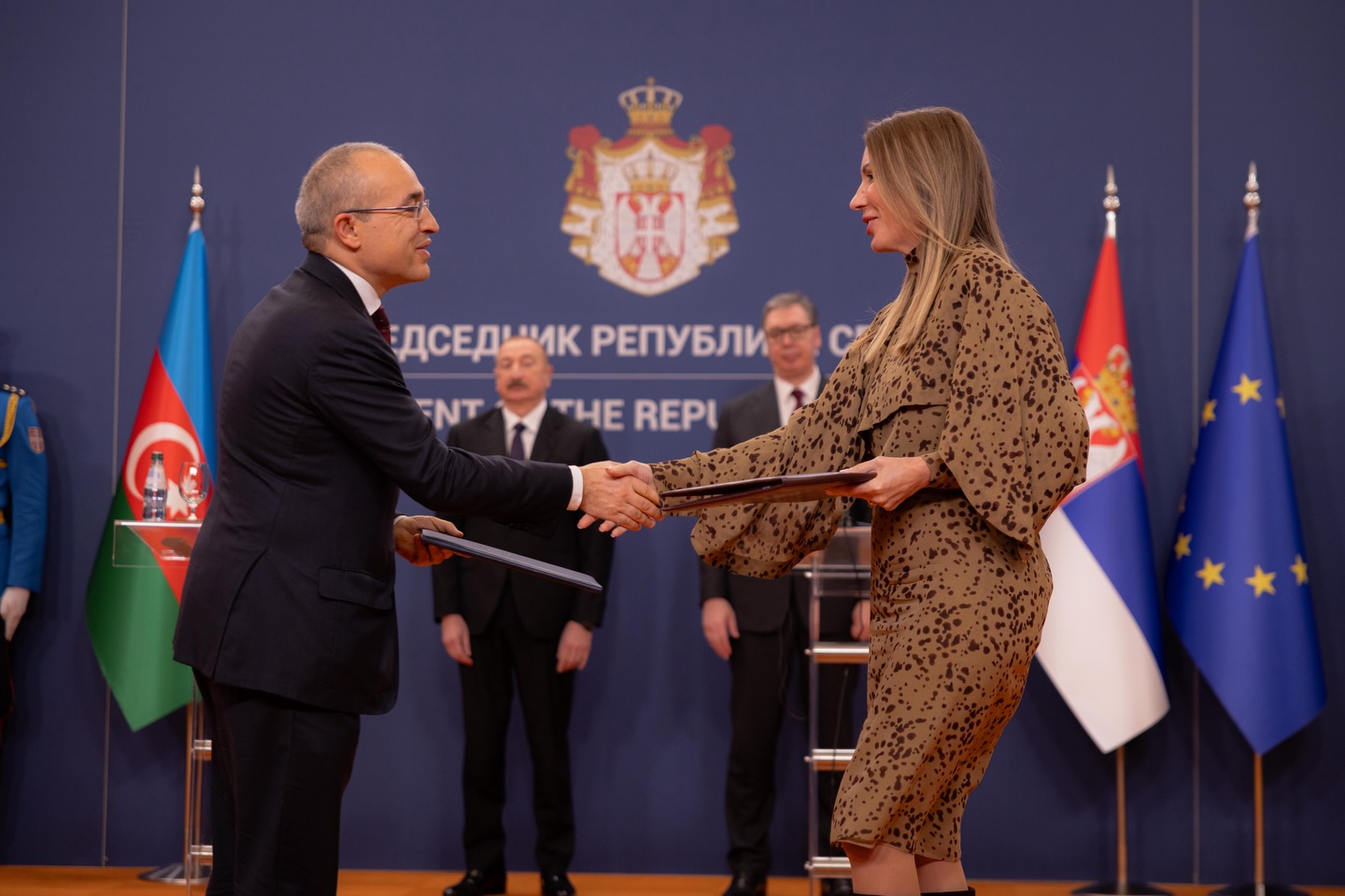 Азербайджан построит газовую электростанцию в Сербии