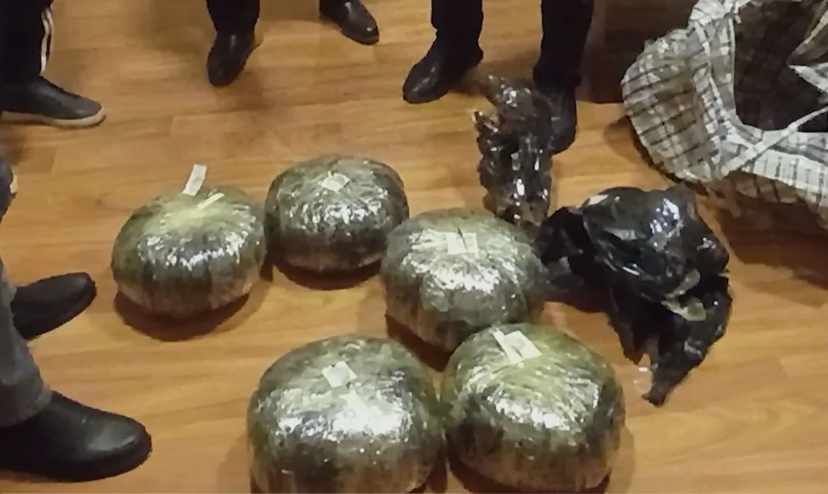 Ранее судимый житель Сумгайыта задержан в Баку с 10 кг наркотиков 2 Ранее судимый житель Сумгайыта задержан в Баку с 10 кг наркотиков