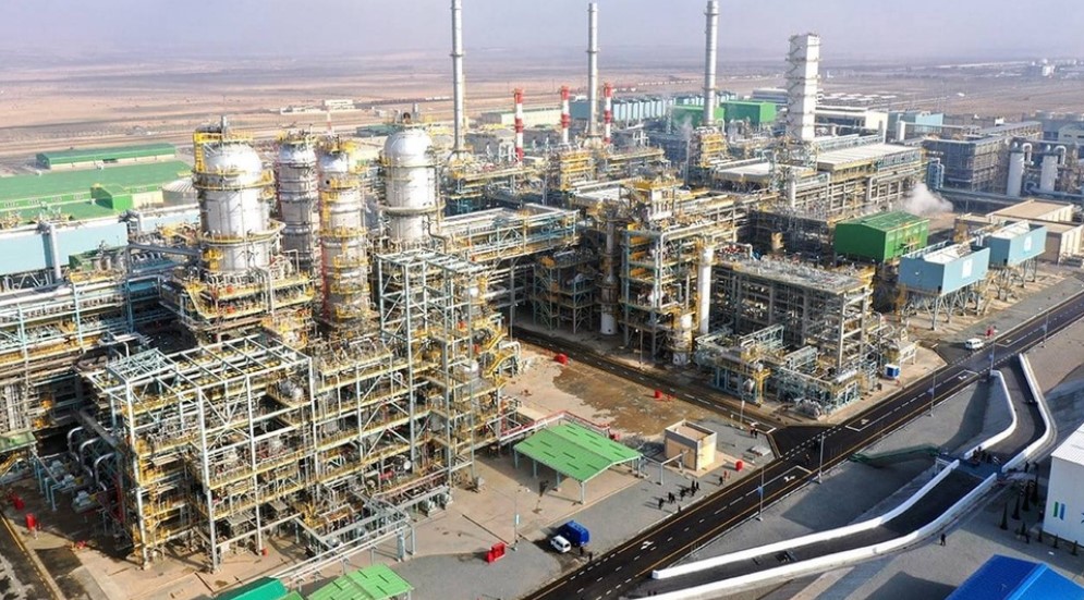 Госкомпания SOCAR нацелена на модернизацию Бухарского НПЗ 2 Госкомпания SOCAR нацелена на модернизацию Бухарского НПЗ