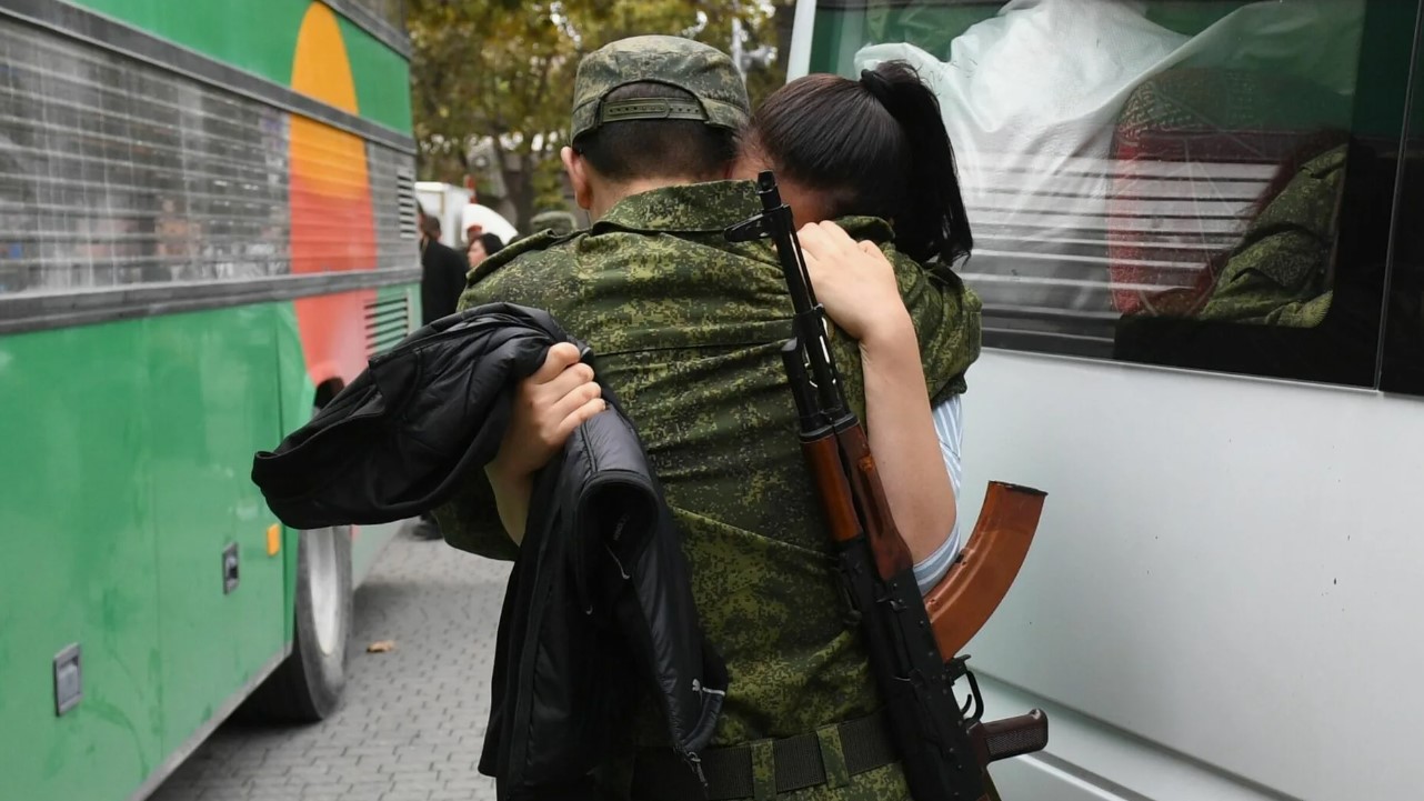 Не ходите мужчины в Россию гулять, там вас Наташа отправит воевать