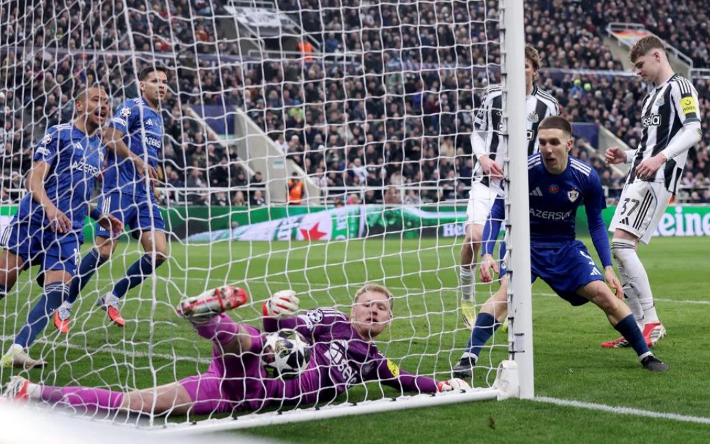 "Карабах" и "Ньюкасл" устроили голевую феерию