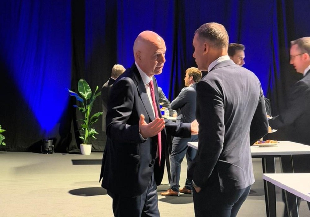 Андрей Шевченко донес до Инфантино всю правду о российском вторжении