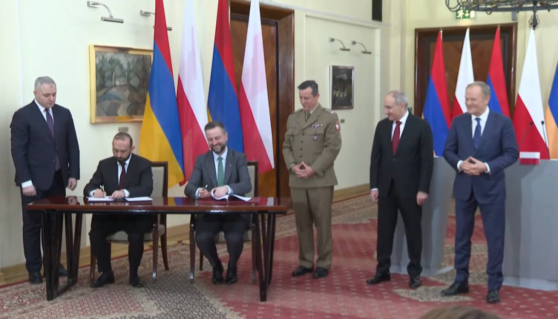 Армения подписала оборонное соглашение с Польшей