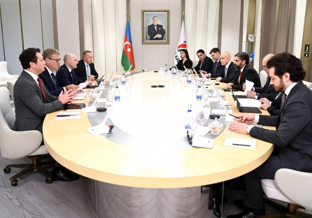 SOCAR и Wood обсудили сотрудничество в возобновляемой энергетике и цифровизации