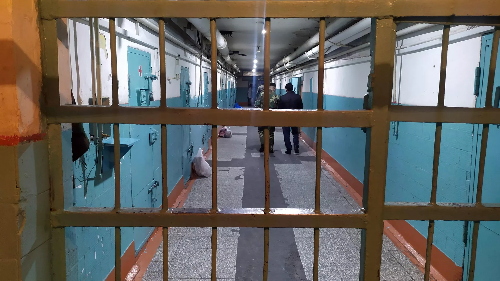 В Кыргызстане начались аресты чиновников