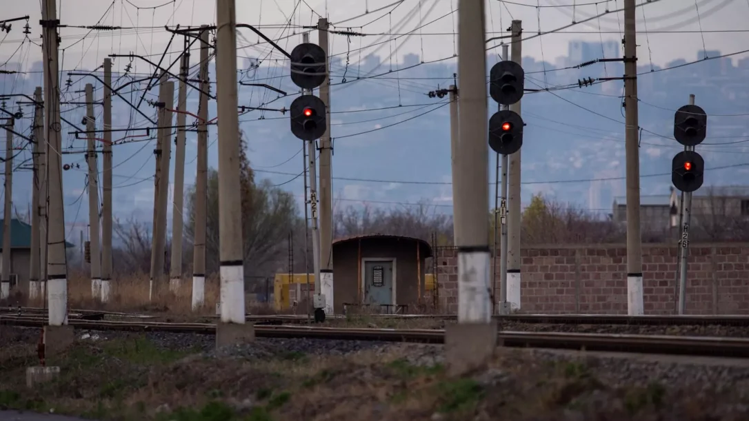 Армения рассчитывает на помощь России в восстановлении ж/д к Азербайджану