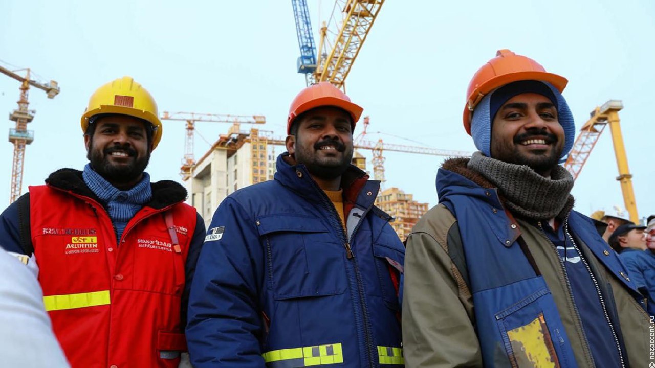 Индия заявила о готовности отправить в Россию больше трудовых мигрантов