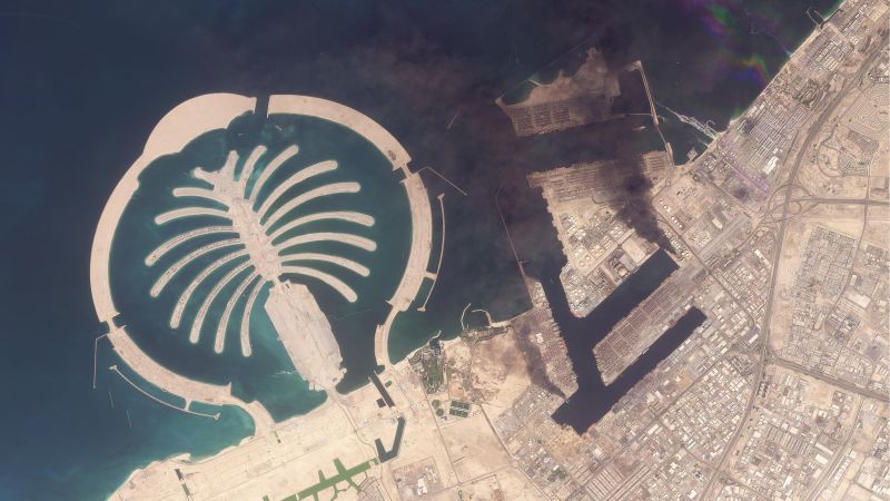 В Дубае в результате ракетной атаки ранен азербайджанец