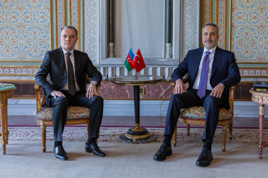 Прошла встреча глав МИД Азербайджана и Турции