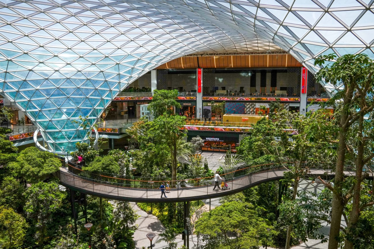 Катар сообщил о попытках Ирана ударить по аэропорту Дохи