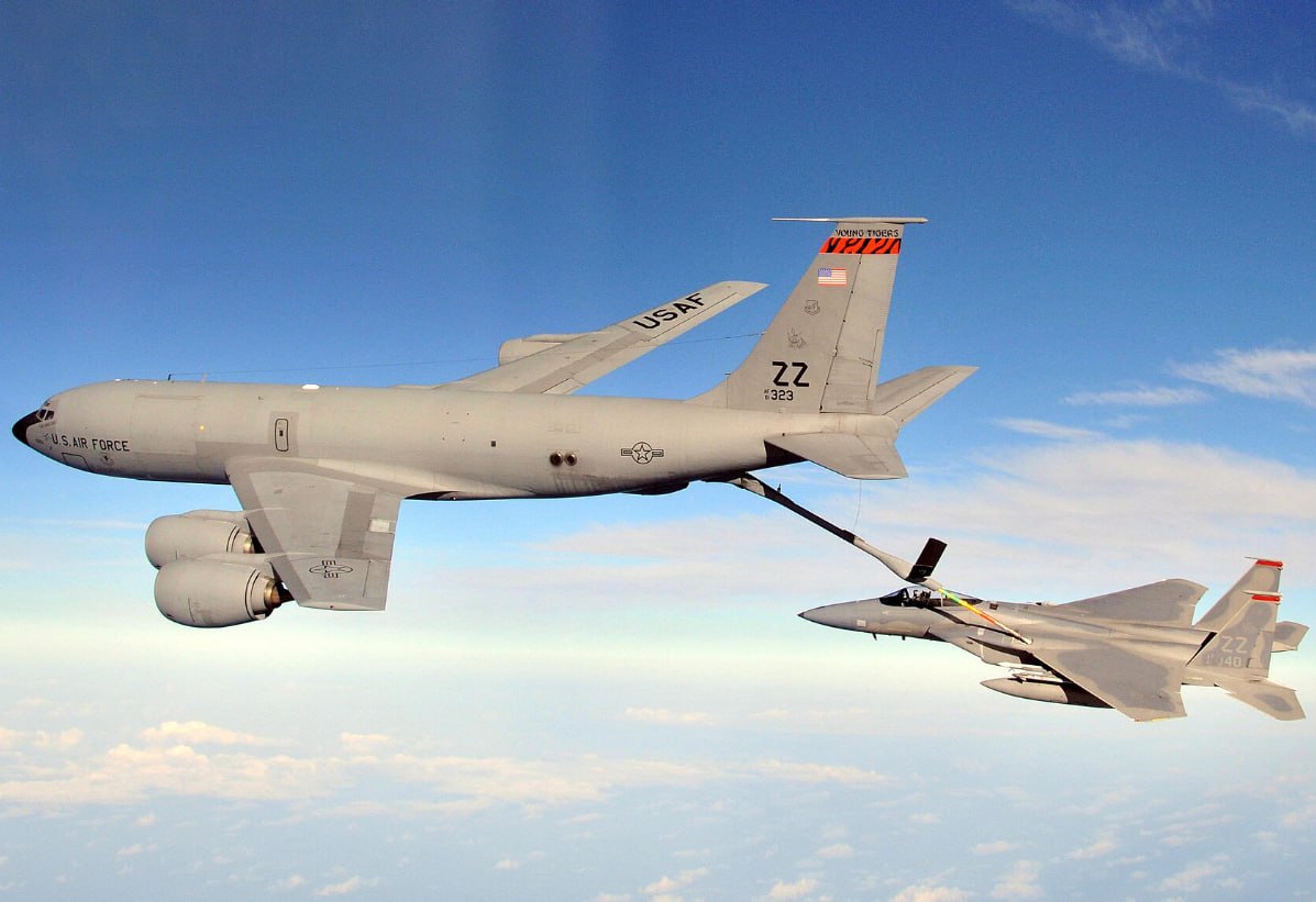 Пентагон сообщил о крушении самолёта-заправщика KC-135 в Ираке