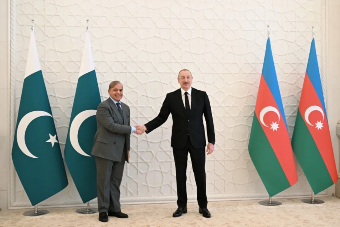 Шахбаз Шариф - Ильхаму Алиеву: государство и армия Пакистана находятся рядом с Азербайджаном