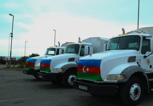 По поручению Ильхама Алиева в Иран направлена гумпомощь