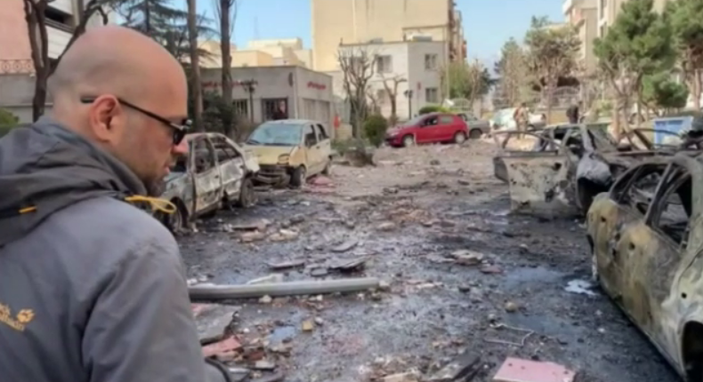 Израиль ударил по жилому кварталу Тегерана, множество погибших 4 Израиль ударил по жилому кварталу Тегерана, множество погибших