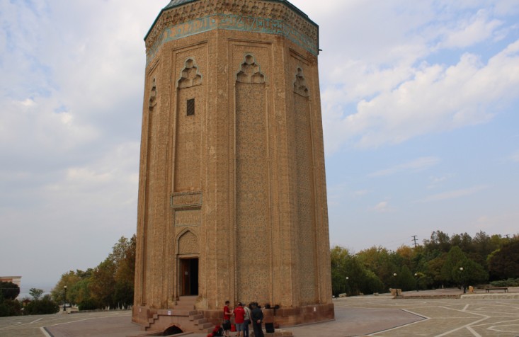 На реставрацию мавзолея Момине-хатун выделено почти 10 млн