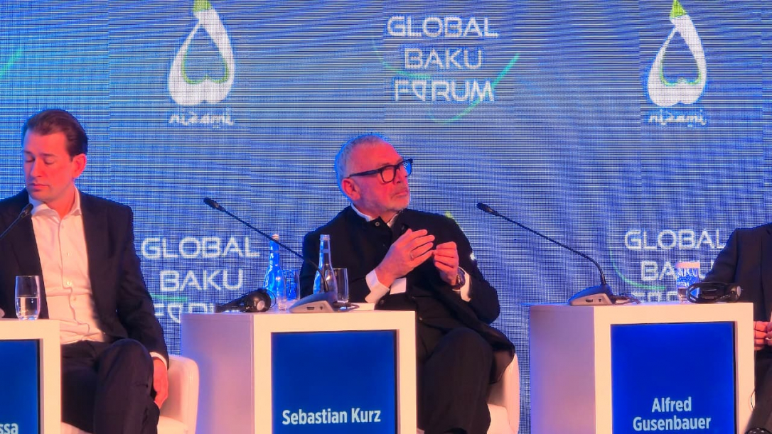 Экс-федеральный канцлер Австрии: Государства не должны выступать в роли судей друг для друга