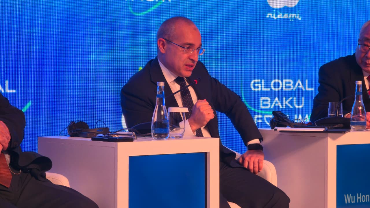 Китайские министры планируют посетить Баку