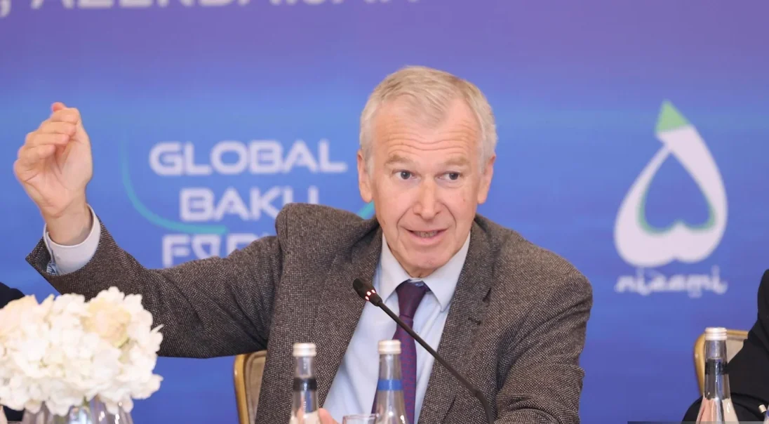 Бывший премьер Бельгии назвал Азербайджан «островком стабильности» для ЕС