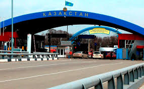 Казахстан временно закрыл пункт пропуска на границе с РФ