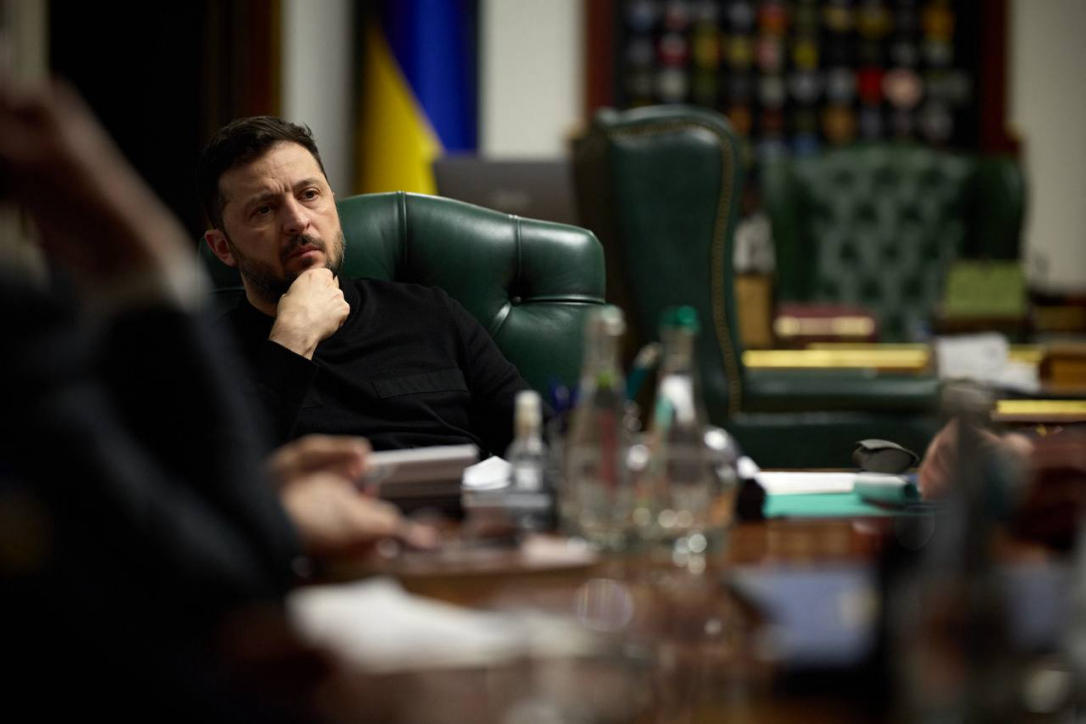 Зеленский решил отправить военных на Ближний Восток