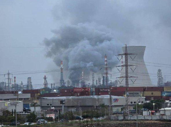 Иран нанес удары по НПЗ и электростанции в Хайфе