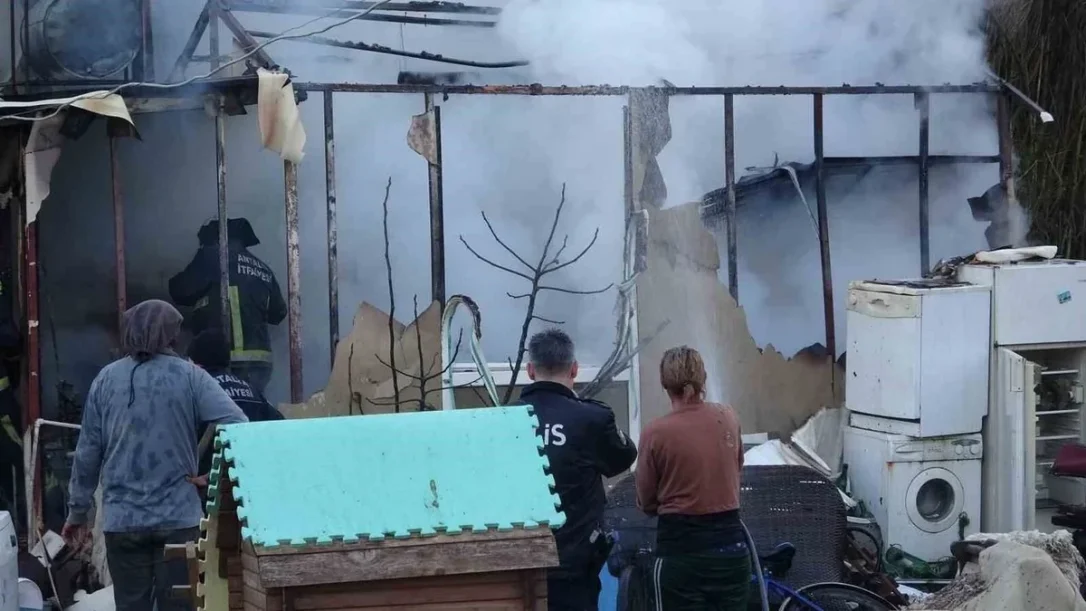 В Анталье при пожаре погибли 6 человек