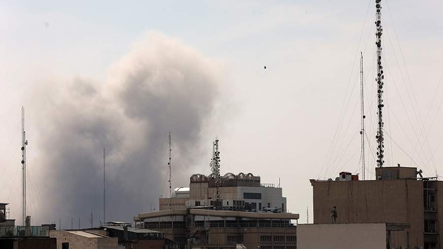 Двое детей погибли при ударе по пригороду Тегерана