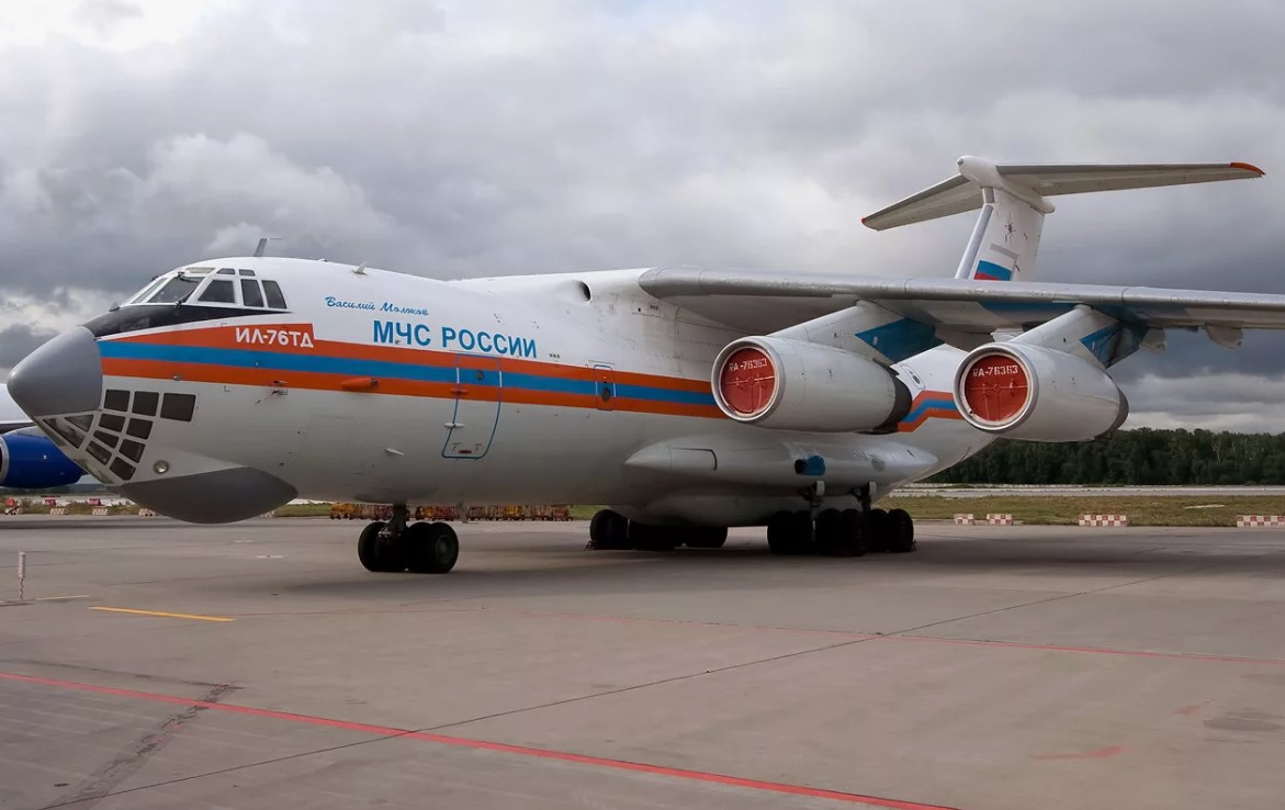 Российский самолет с гумпомощью для Ирана приземлился в Лянкяране