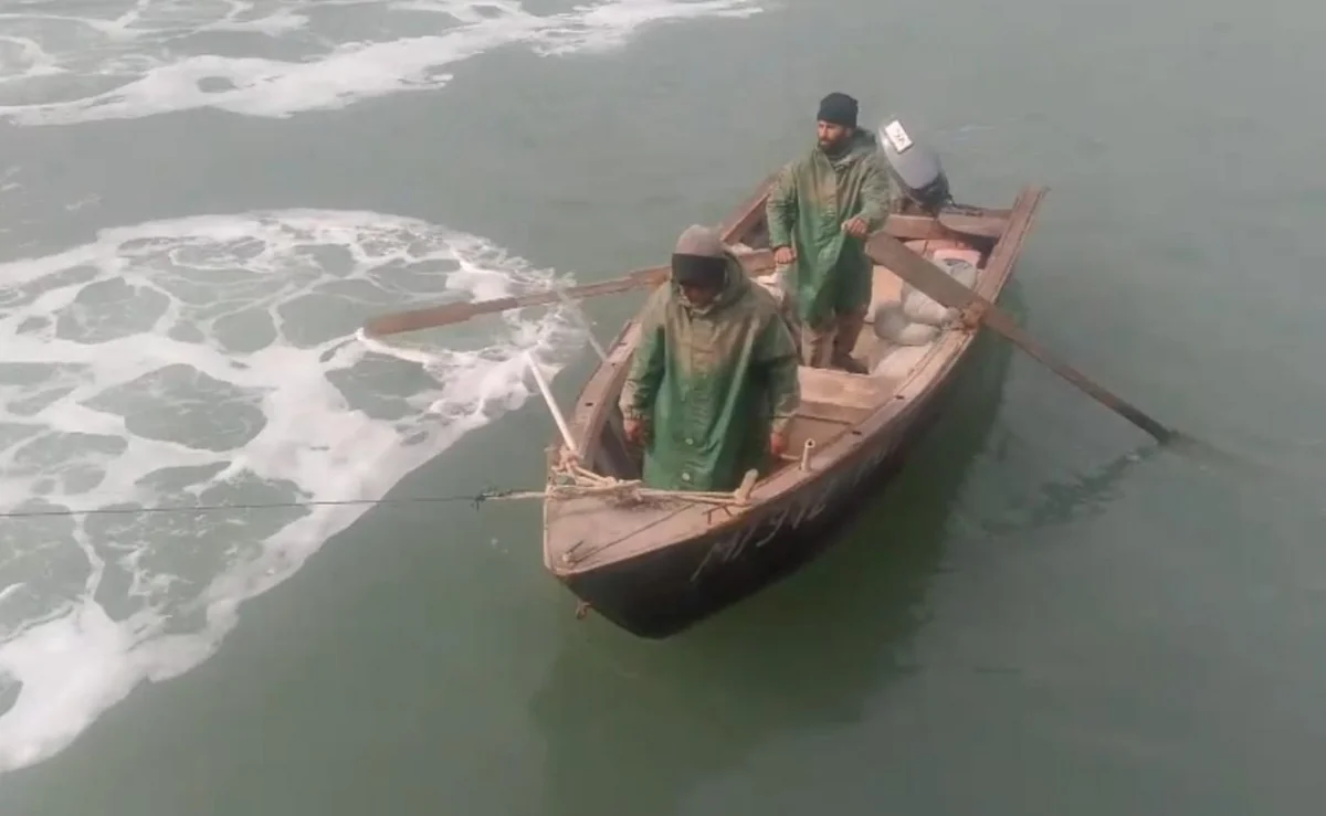 На Каспии спасли рыбаков