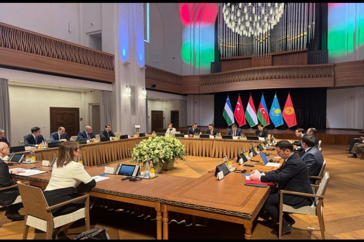 Хикмет Гаджиев встретился с дипломатическими помощниками лидеров ОТГ