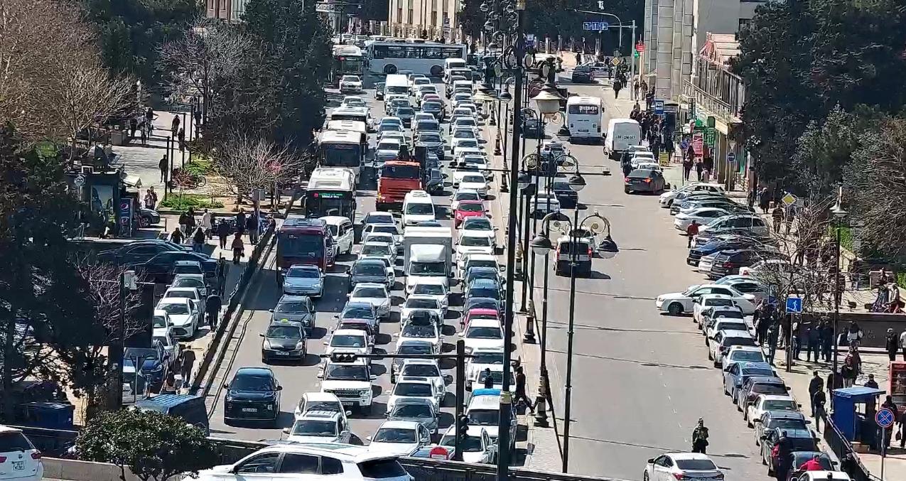 Транспортный коллапс в Баку