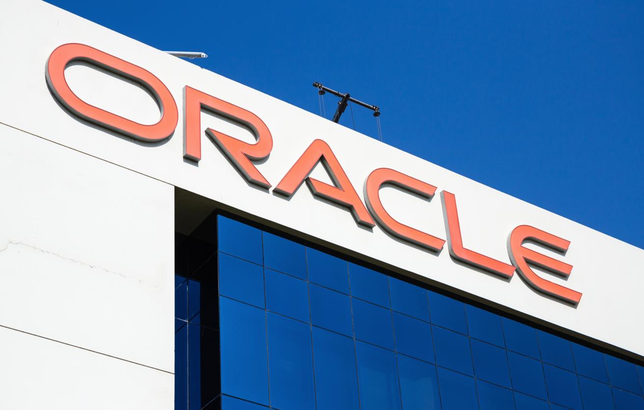 Иран ударил по дата-центру Oracle в Дубае