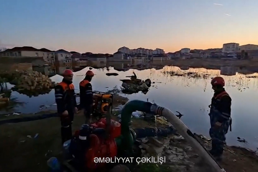 В Баку и регионах продолжаются работы по откачке воды