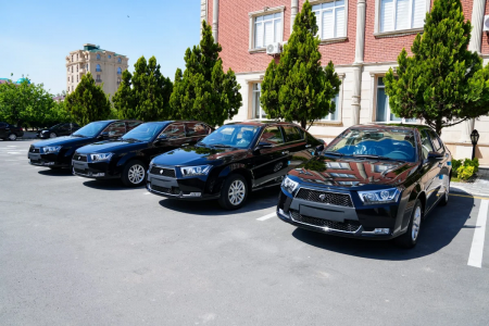 В Нахчыване пострадавших от аварии на Чернобыльской АЭС обеспечили автомобилями