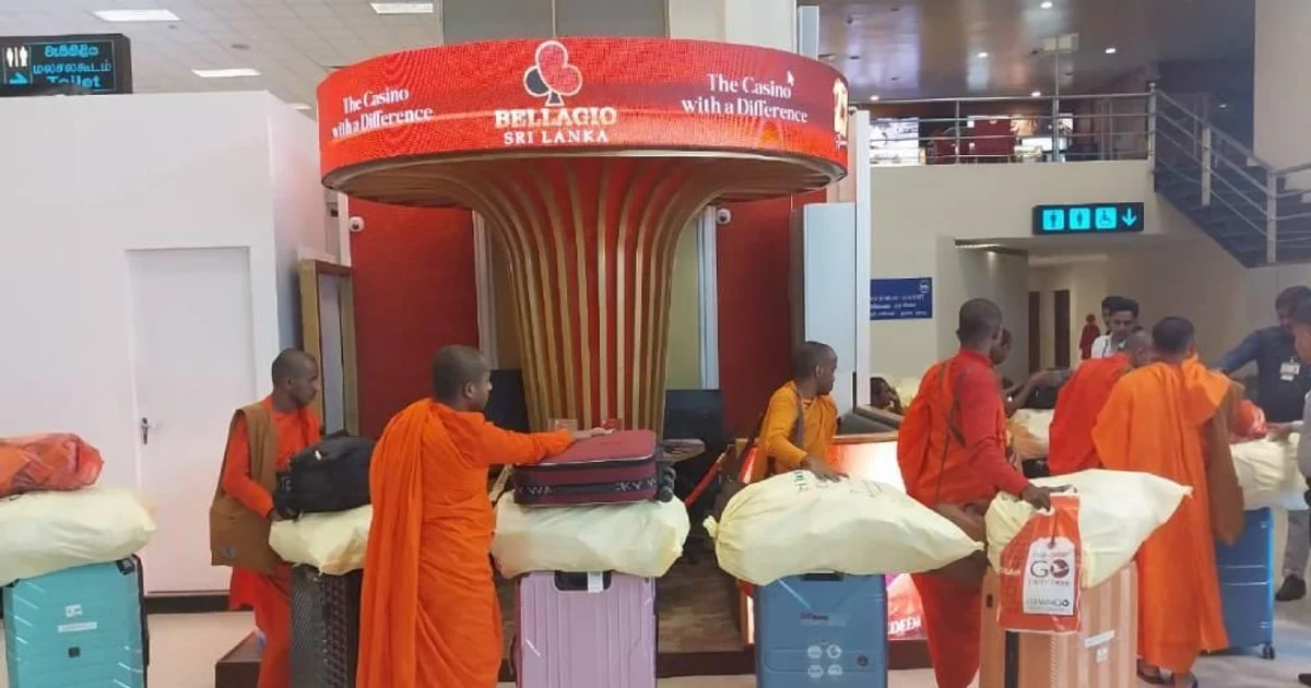 Монахов-наркокурьеров разоблачили в аэропорту Шри-Ланки