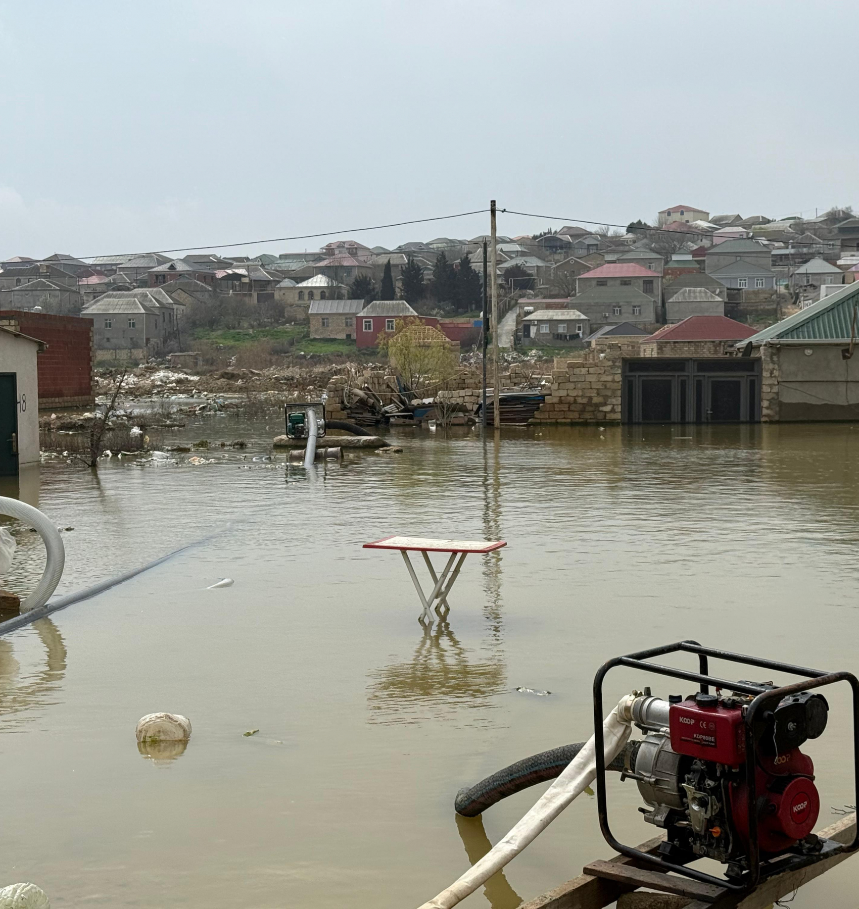 Дома Абшерона спасают от подтоплений