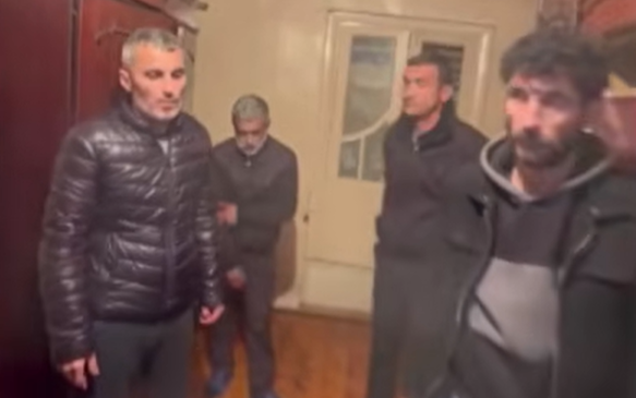 Полиция накрыла наркопритон в Баку: есть задержанные