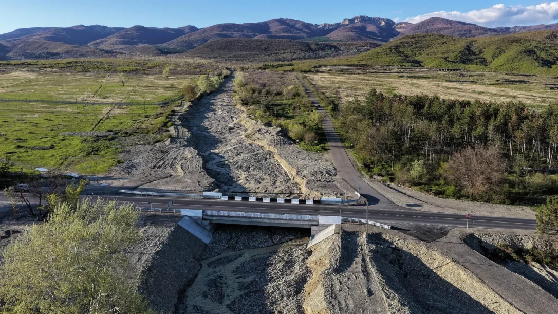 В Грузии завершили строительство нового моста, ведущего в Азербайджан