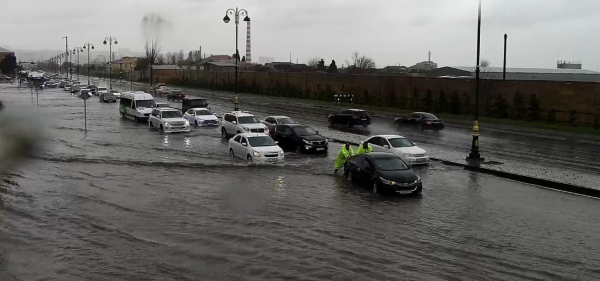 Ливни парализовали Баку