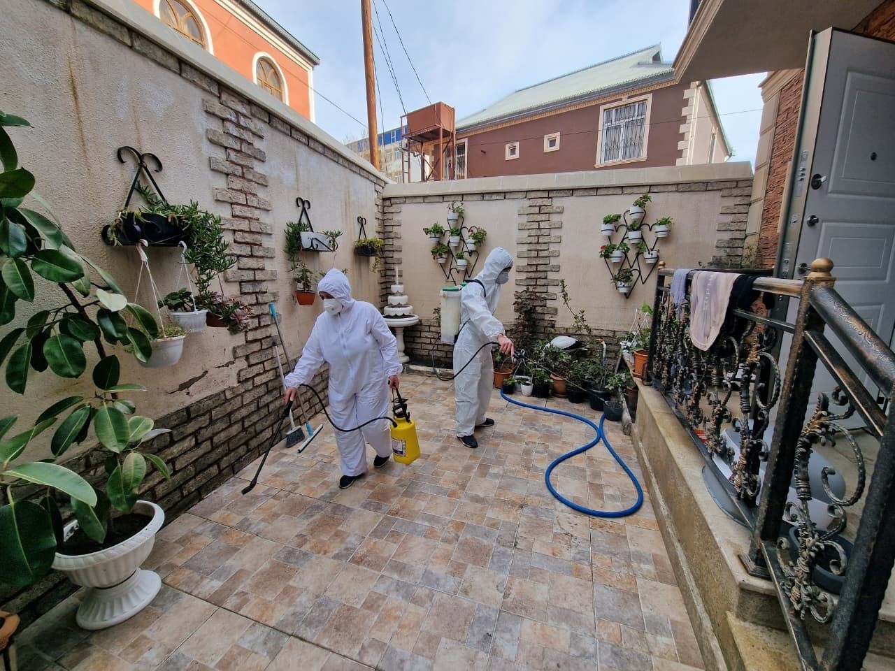 Устраняются последствия разлива коллектора в Кешля